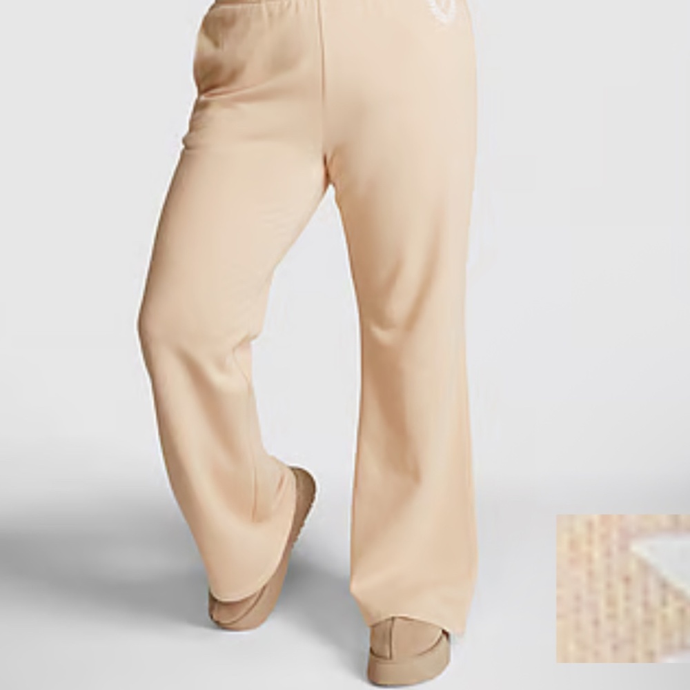 VS Pink Campus sweatpants NWT xxl